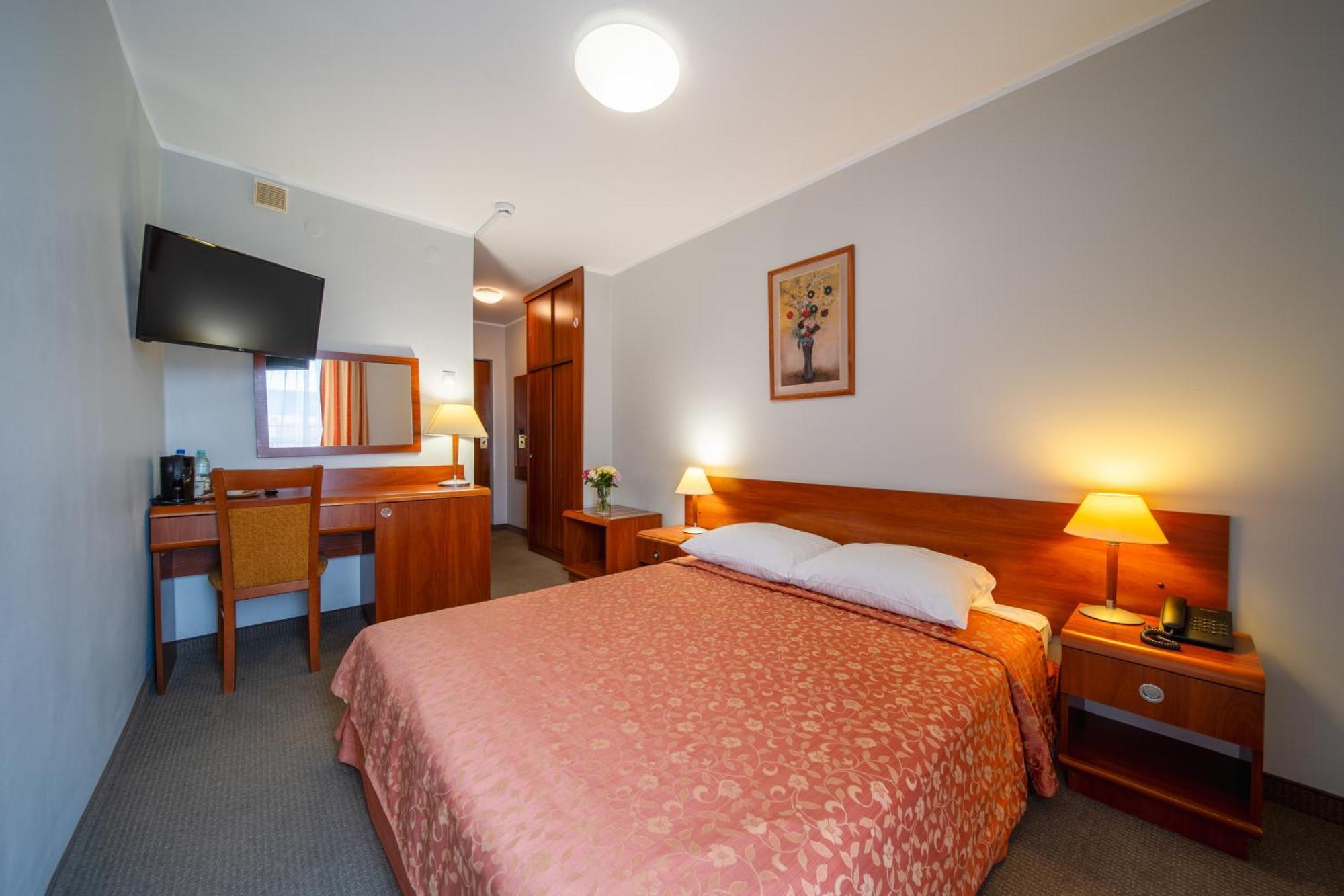 Hotel Gromada วอมซา ภายนอก รูปภาพ
