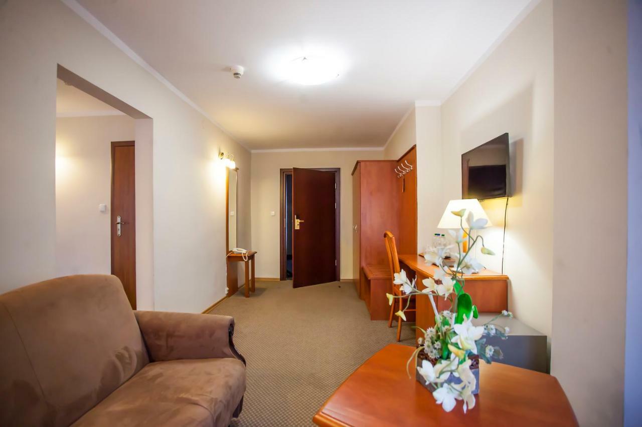 Hotel Gromada วอมซา ภายนอก รูปภาพ
