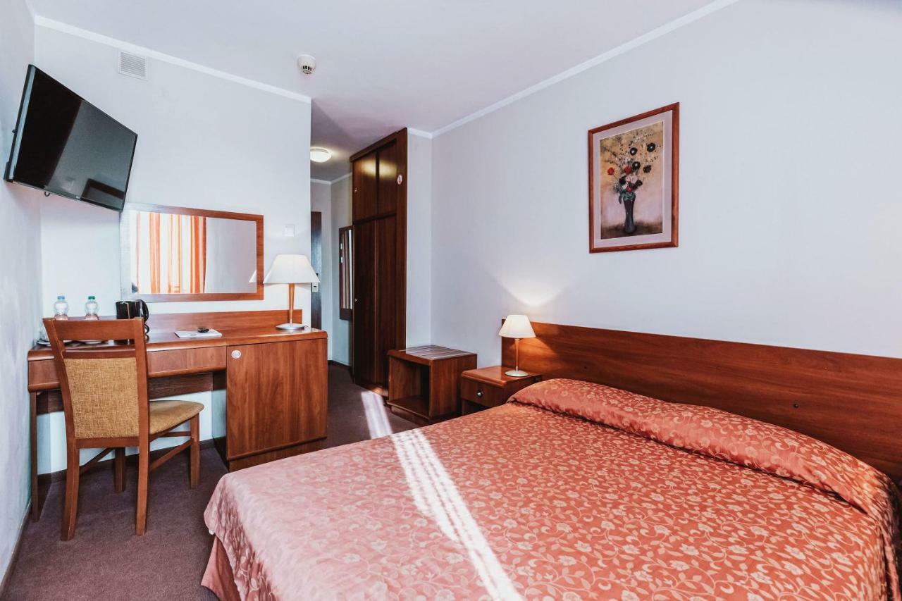 Hotel Gromada วอมซา ภายนอก รูปภาพ